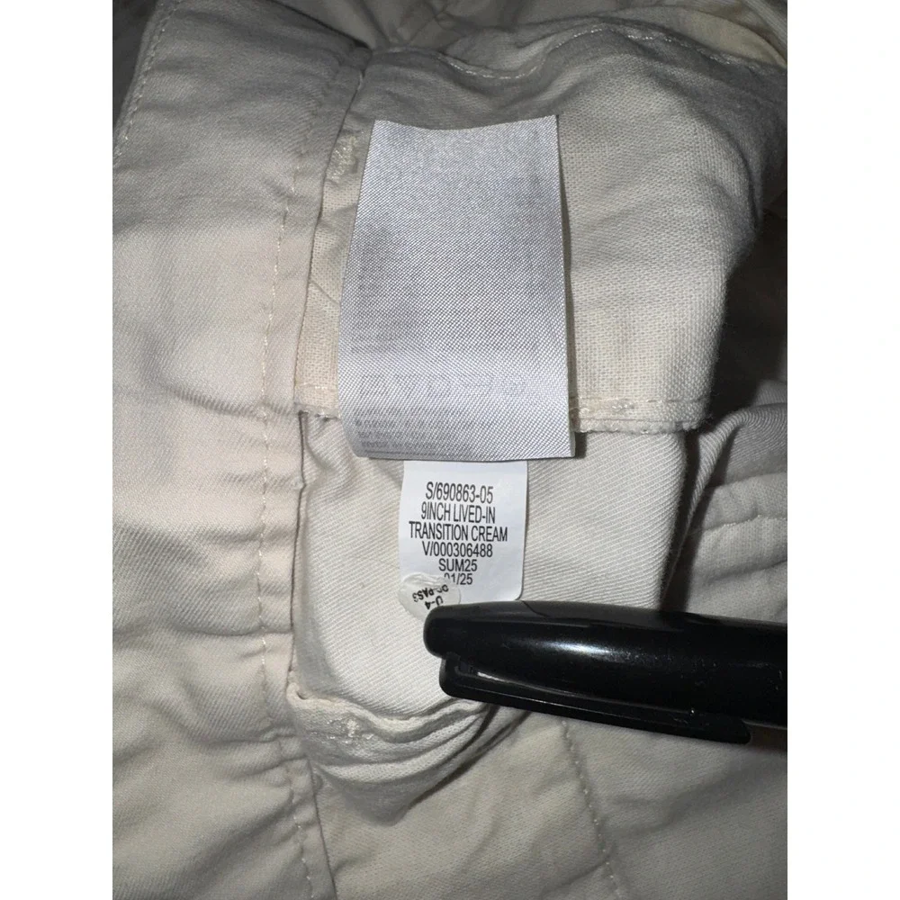 Banana Republic Lived-In Shorts Mens 38 Transition Cream Chino